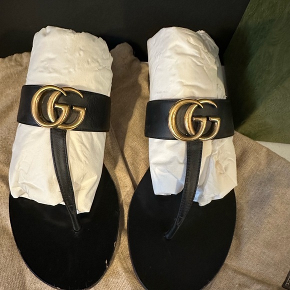 Authentic gucci slides size 35.5 (5.5) - Picture 6 of 7